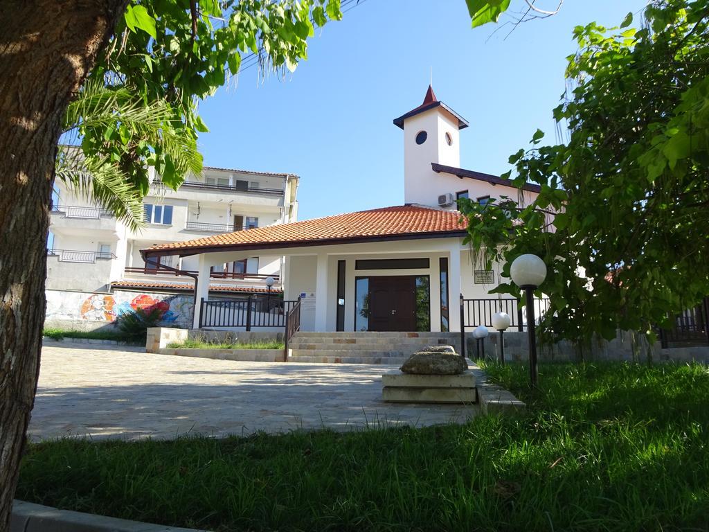 Hotel Hris Černomorec Exteriér fotografie